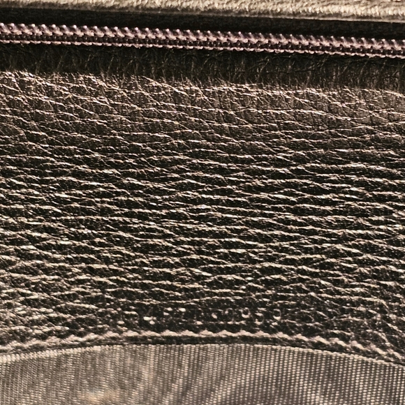 Gucci Calfskin Bilfold Leather Wallet - Picture 6 of 13